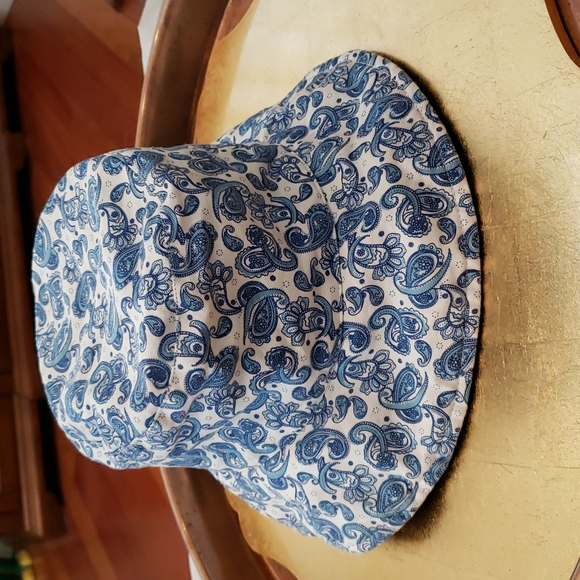 Bucket hat - Picture 10 of 11